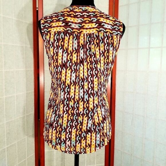 ⭐️ Banana Republic Multi-Colored Sheer Top - Picture 3 of 10